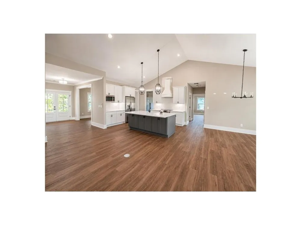 214 Signing Tree Trail Clarkesville, GA 30523