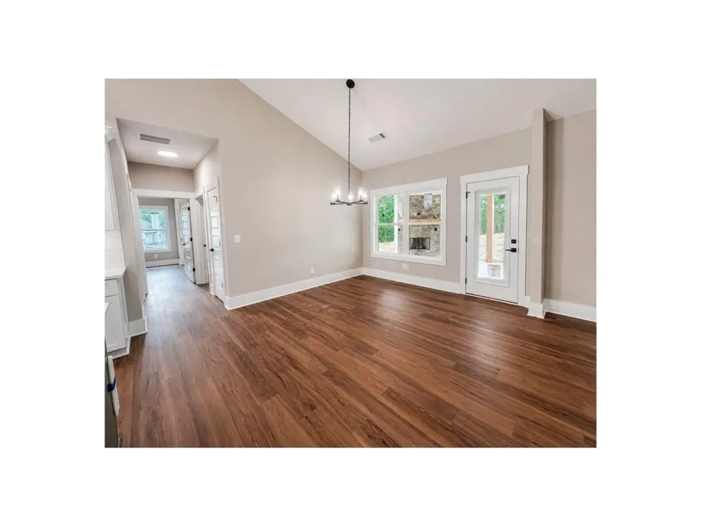 214 Signing Tree Trail Clarkesville, GA 30523