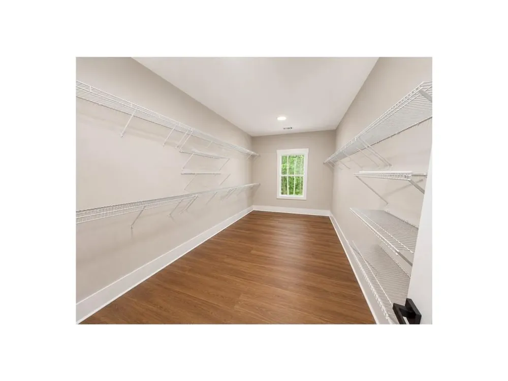 214 Signing Tree Trail Clarkesville, GA 30523