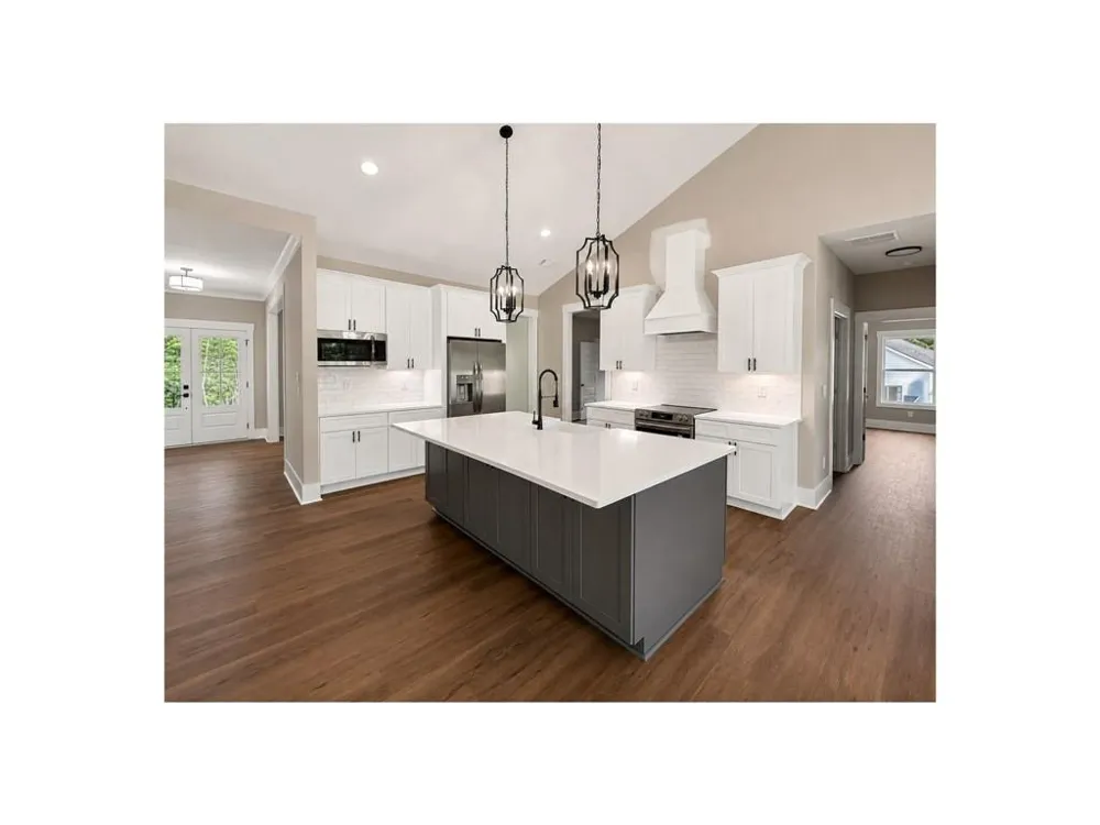 214 Signing Tree Trail Clarkesville, GA 30523