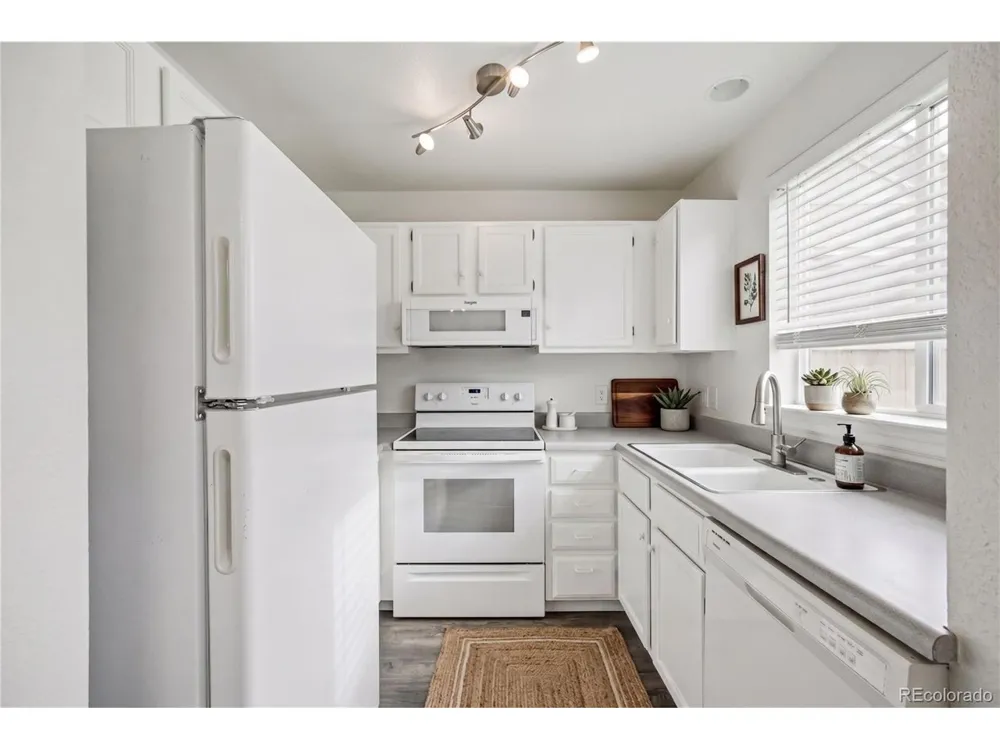 805 Summer Drive Highlands Ranch, CO 80126