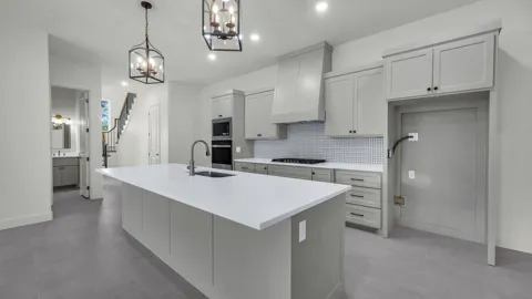 208 Park Villa Lane
