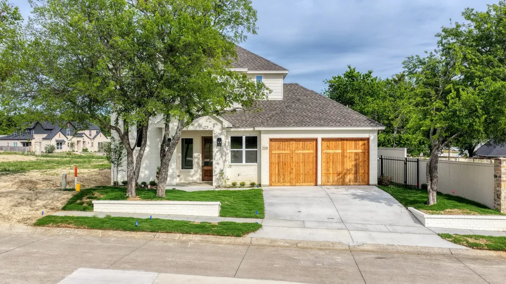 208 Park Villa Lane Aledo, TX 76008