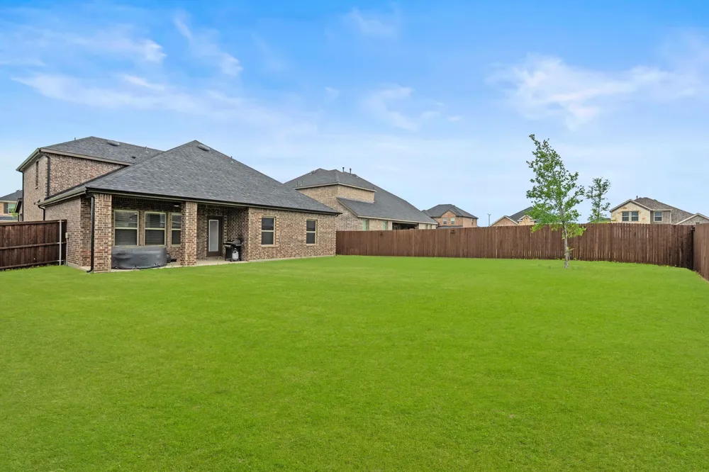 13408 Sueca Drive Little Elm, TX 75068