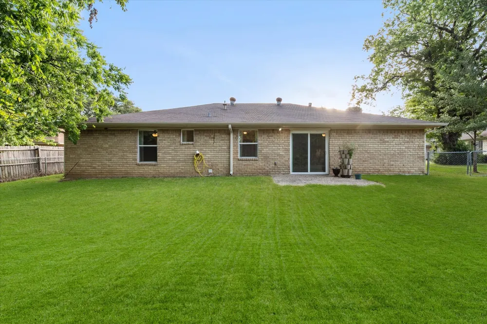 2604 Fairmont Circle Corsicana, TX 75110