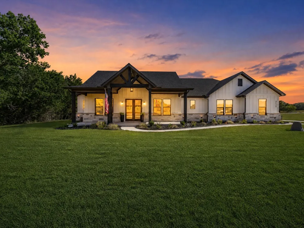 4000 Life Drive Weatherford, TX 76088