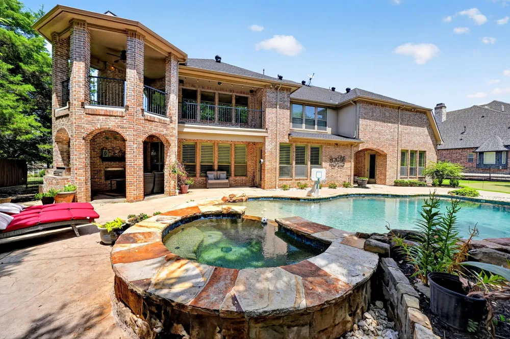 117 Mallard Crossing Heath, TX 75032