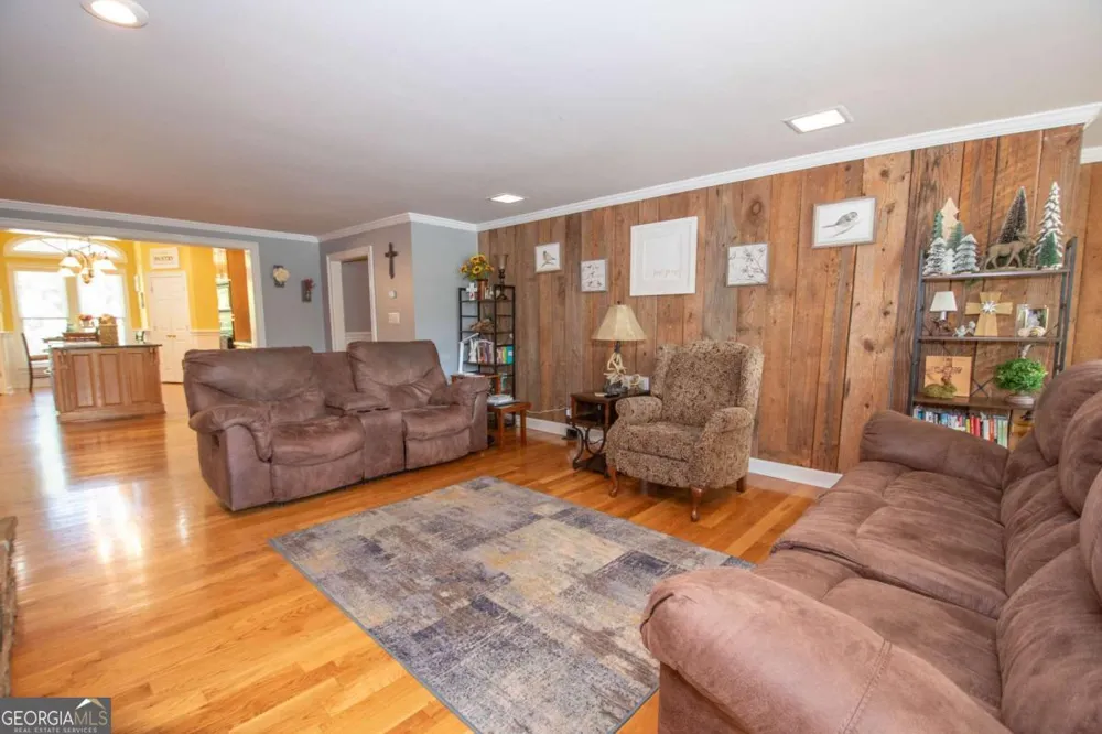 4973 Greenville RD LaGrange, GA 30241