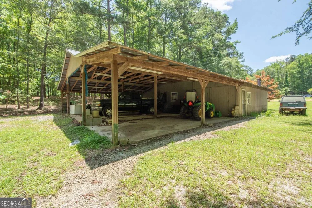 4973 Greenville RD LaGrange, GA 30241
