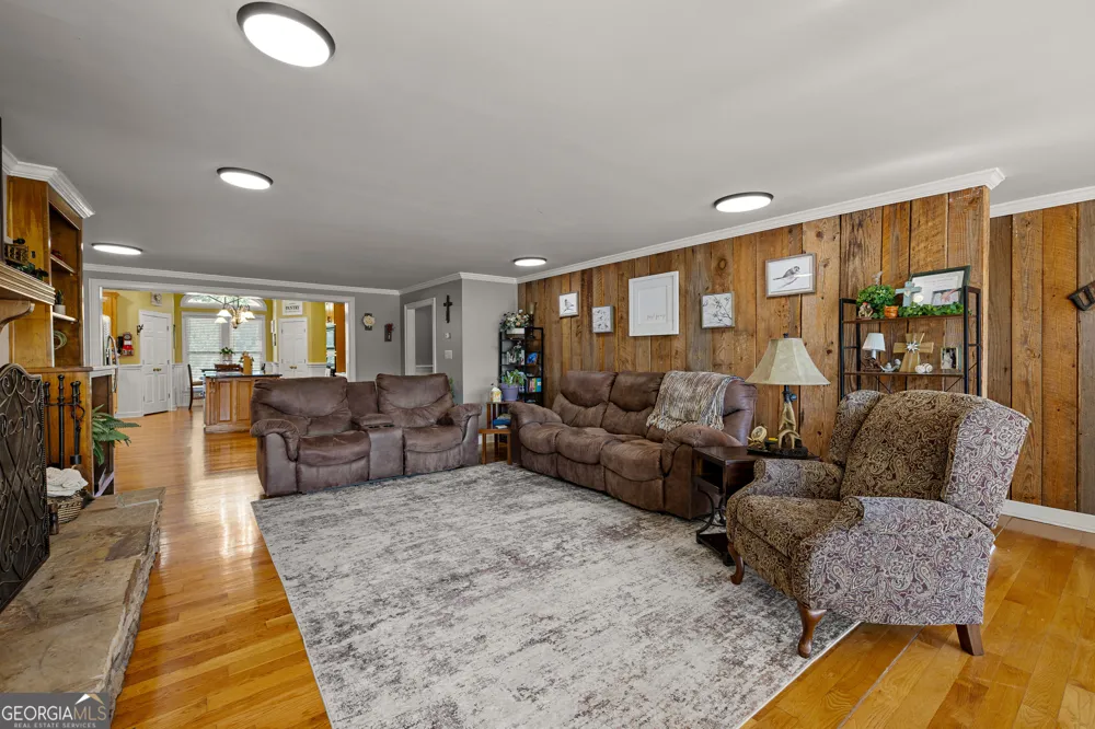 4973 Greenville RD LaGrange, GA 30241