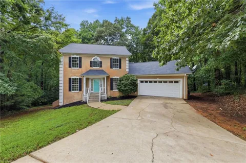 208 Foxdale Court