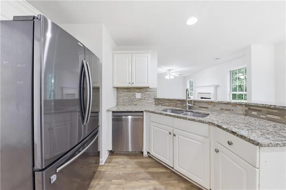 208 Foxdale Court LaGrange, GA 30240