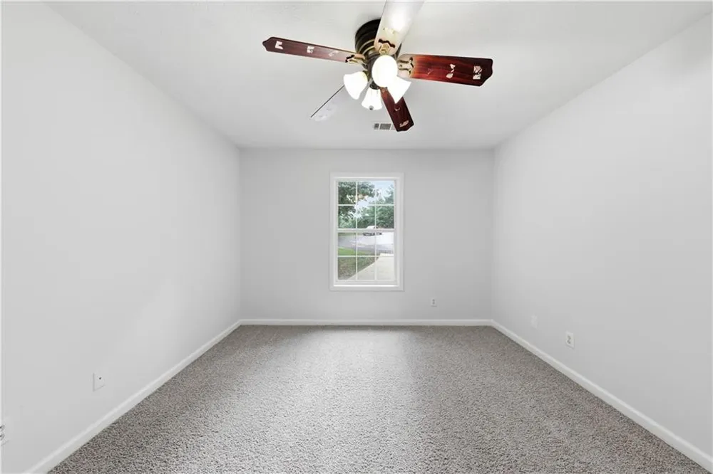 208 Foxdale Court LaGrange, GA 30240