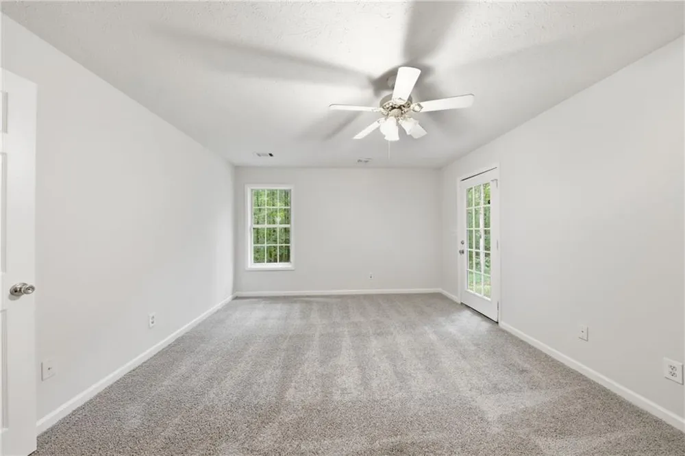 208 Foxdale Court LaGrange, GA 30240