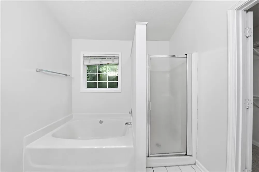 208 Foxdale Court LaGrange, GA 30240