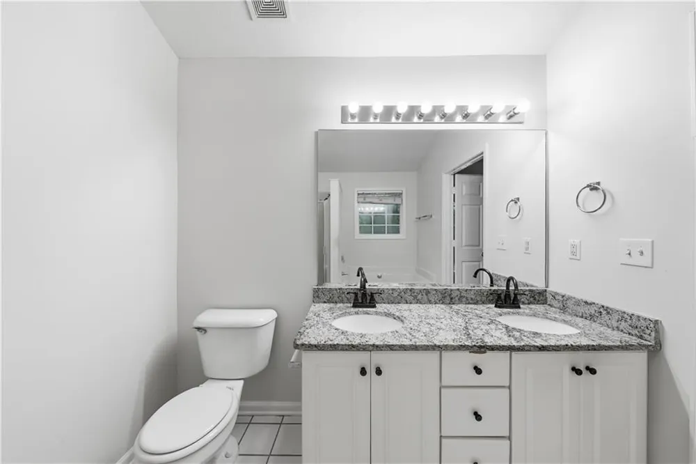 208 Foxdale Court LaGrange, GA 30240
