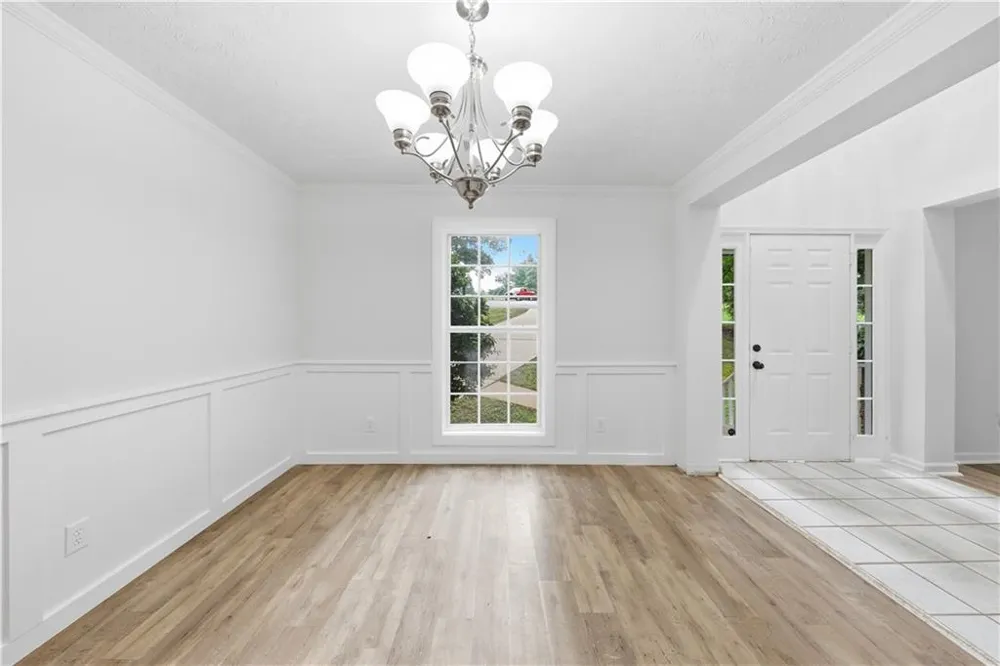 208 Foxdale Court LaGrange, GA 30240