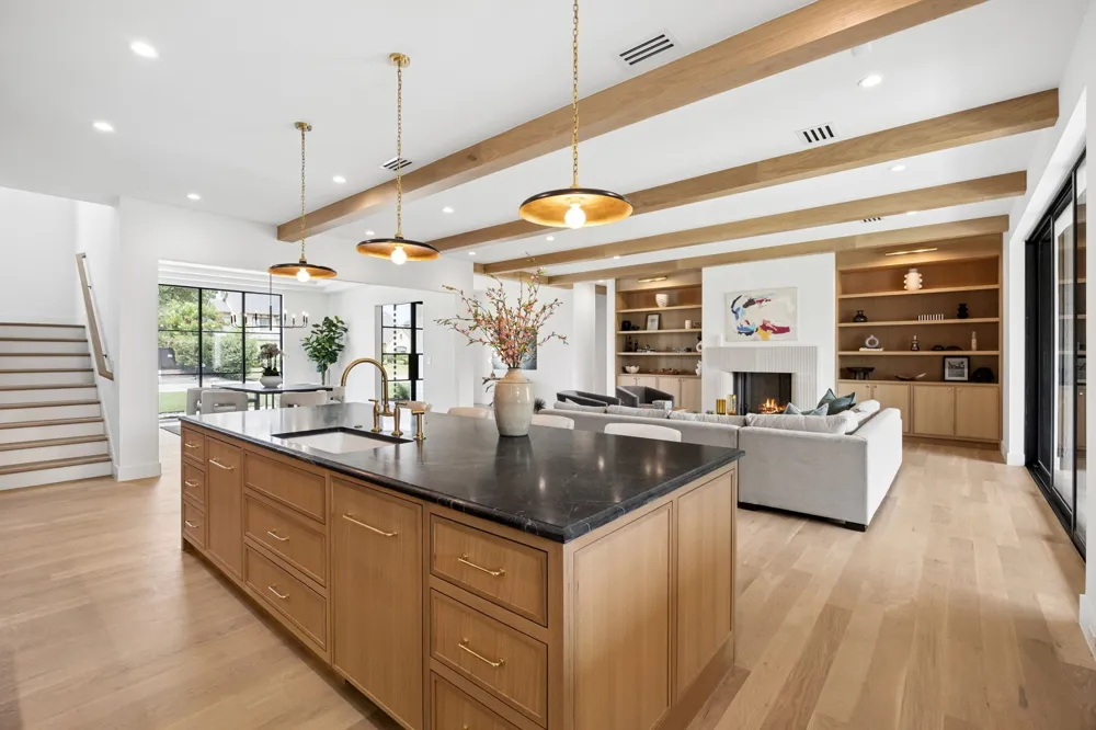10806 Camellia Drive Dallas, TX 75230