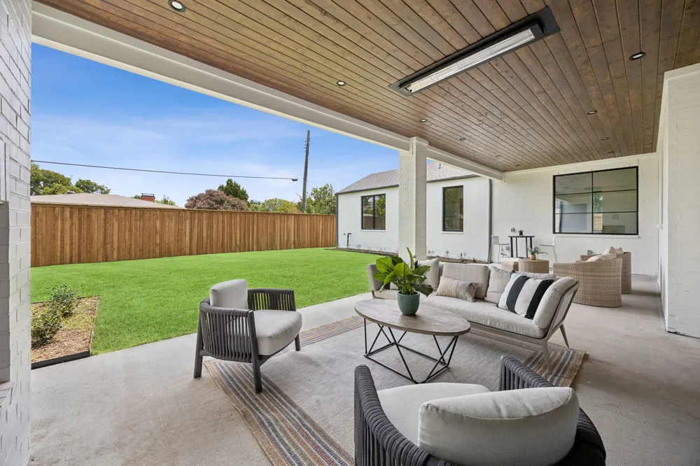 10806 Camellia Drive Dallas, TX 75230