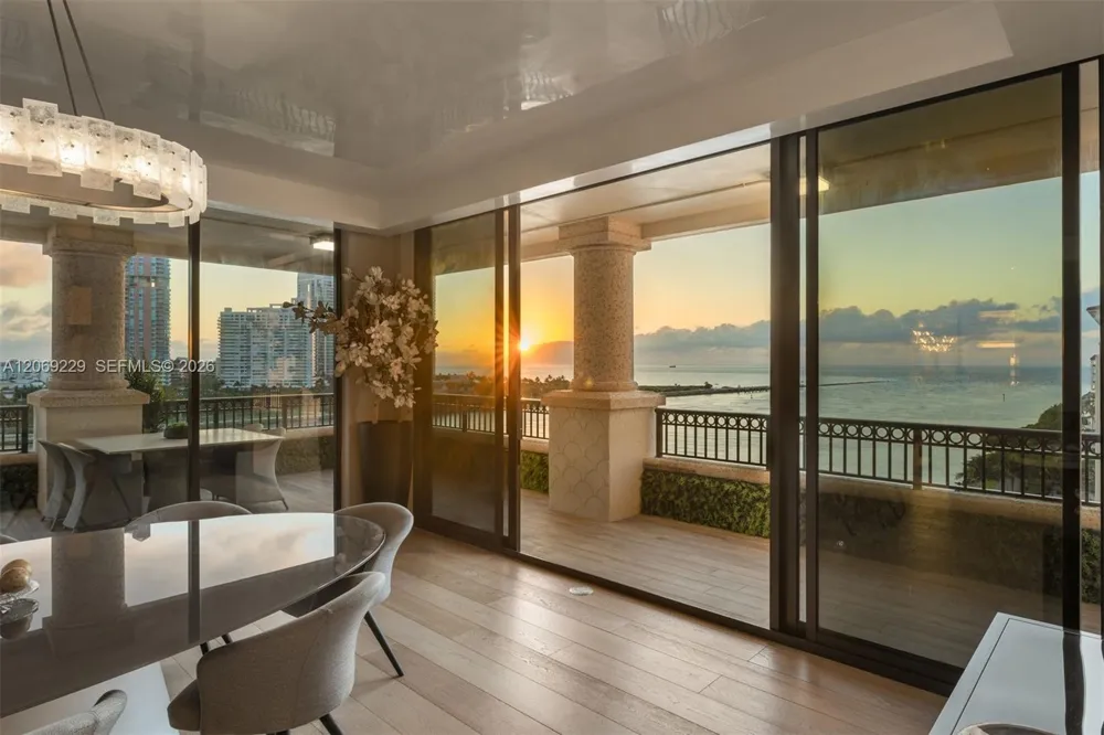 6893 Fisher Island Dr 6893 Lphcenter #6893 Miami Beach, FL 33109