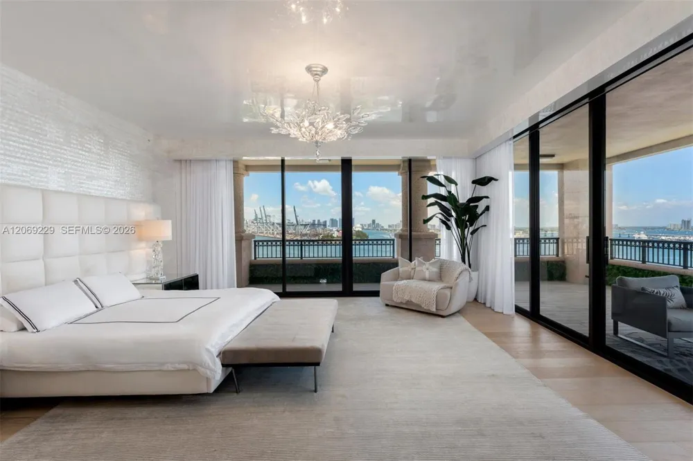 6893 Fisher Island Dr 6893 Lphcenter #6893 Miami Beach, FL 33109
