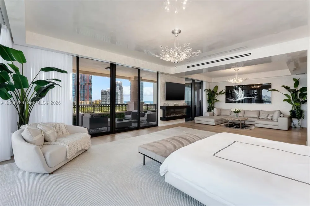 6893 Fisher Island Dr 6893 Lphcenter #6893 Miami Beach, FL 33109