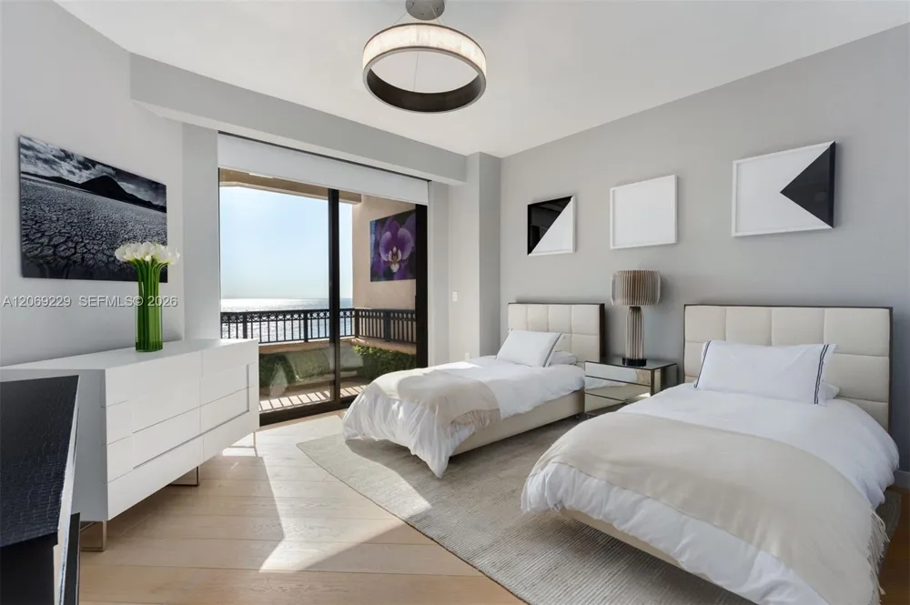 6893 Fisher Island Dr 6893 Lphcenter #6893 Miami Beach, FL 33109