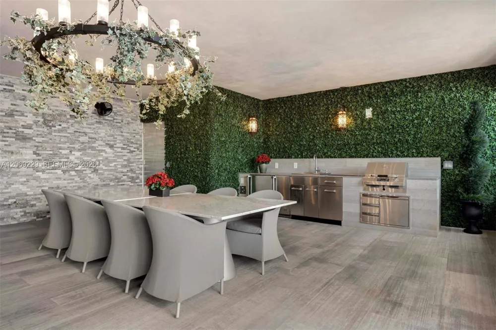 6893 Fisher Island Dr 6893 Lphcenter #6893 Miami Beach, FL 33109