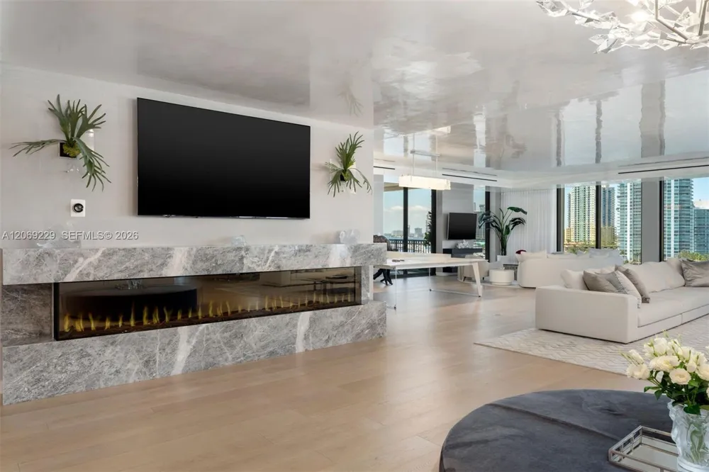 6893 Fisher Island Dr 6893 Lphcenter #6893 Miami Beach, FL 33109