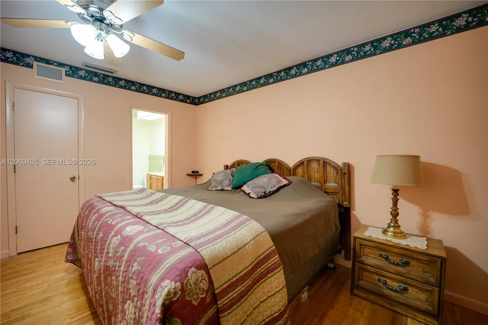 7516 Taft St Hollywood, FL 33024