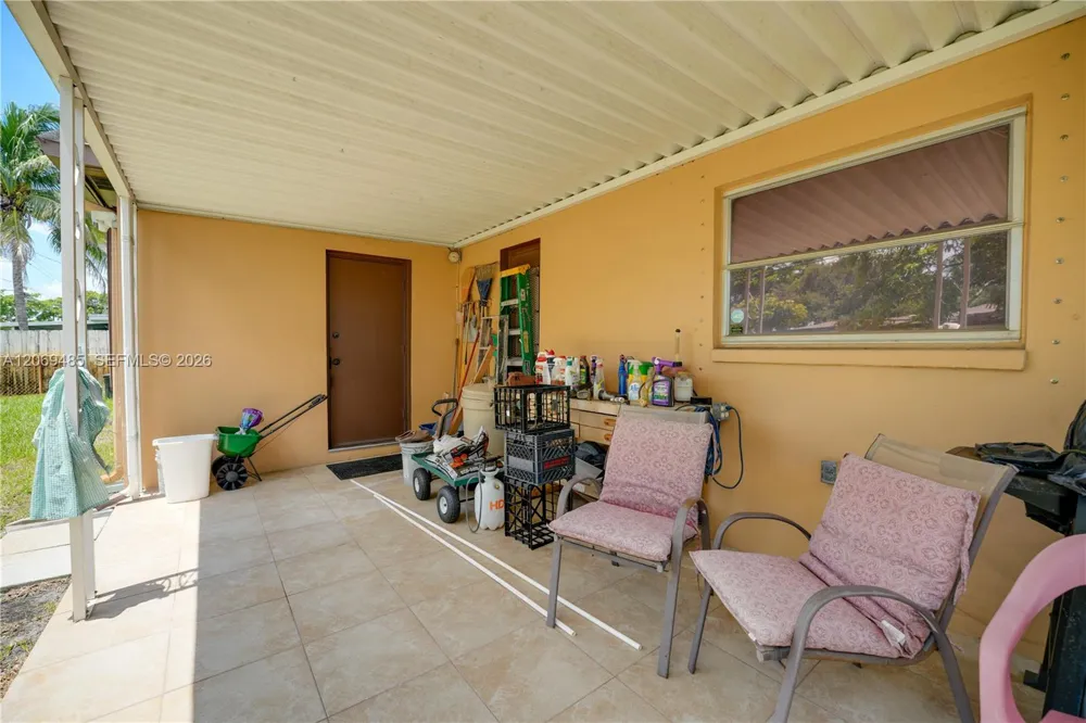 7516 Taft St Hollywood, FL 33024