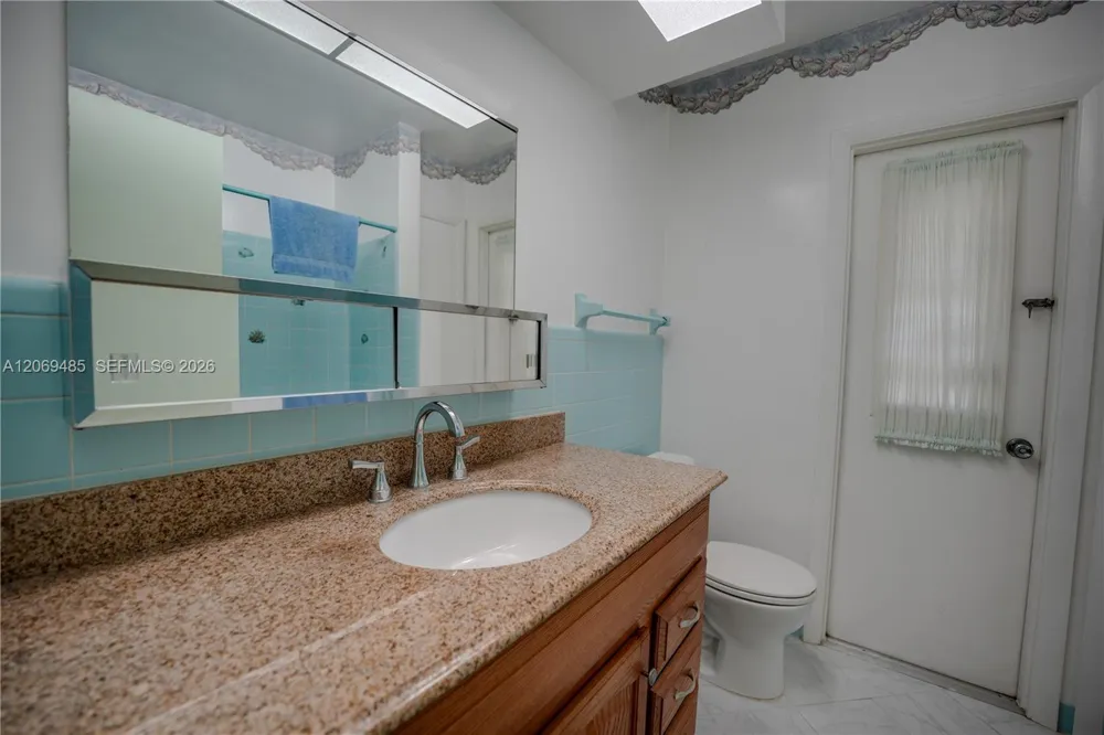 7516 Taft St Hollywood, FL 33024
