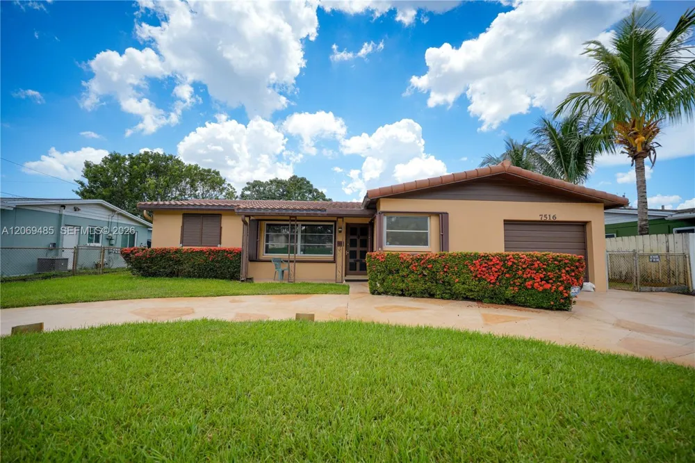 7516 Taft St Hollywood, FL 33024