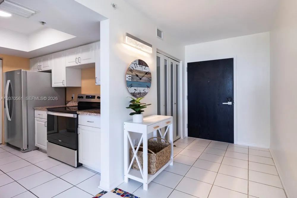 90 Alton Rd #1005 Miami Beach, FL 33139