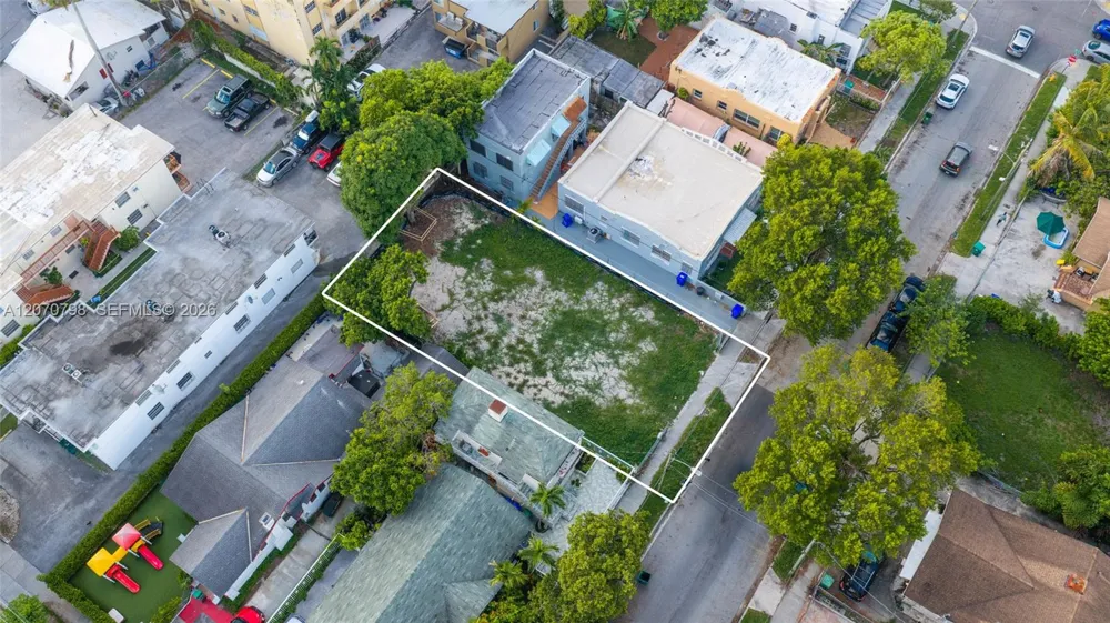315 SW 14th Ave Miami, FL 33135