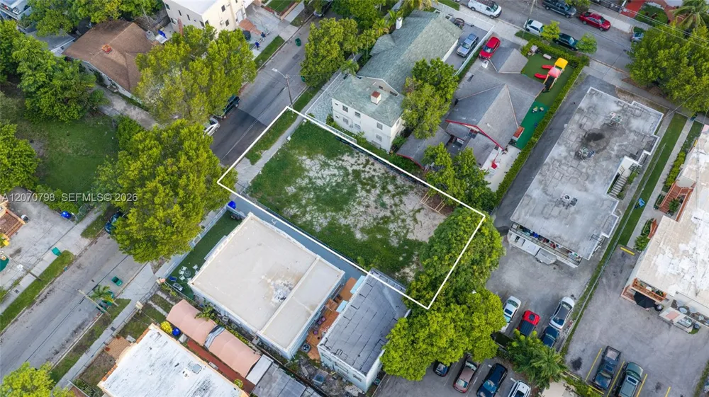 315 SW 14th Ave Miami, FL 33135