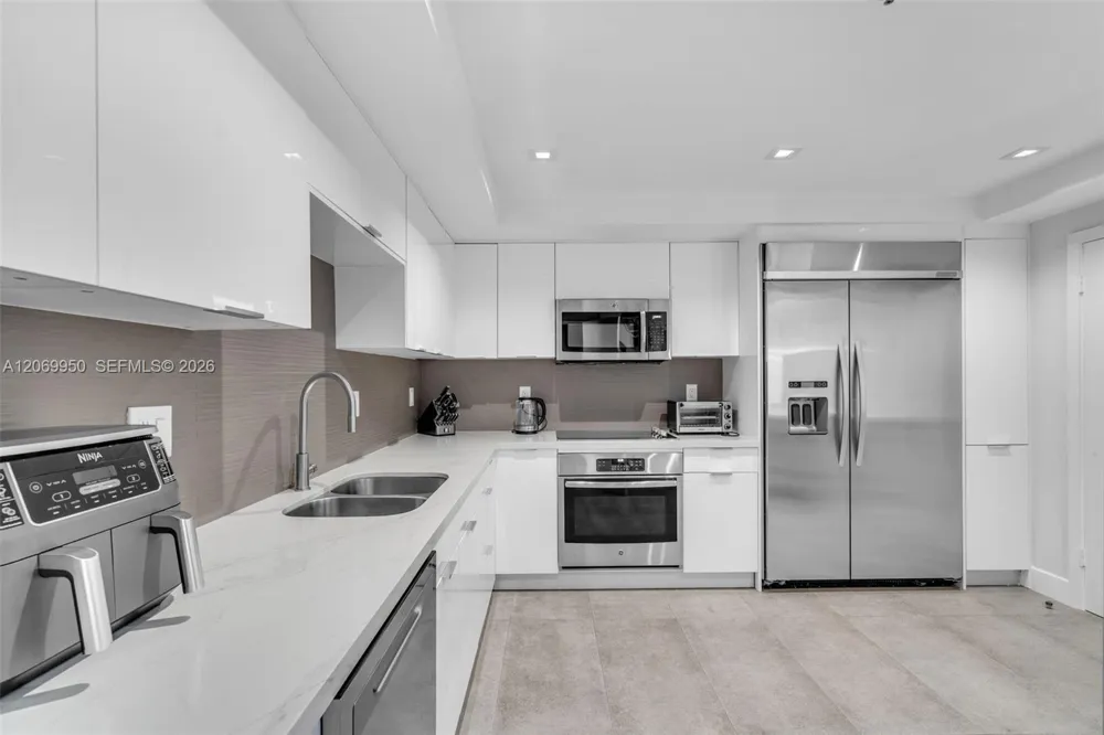 251 Crandon Blvd #1227 Key Biscayne, FL 33149