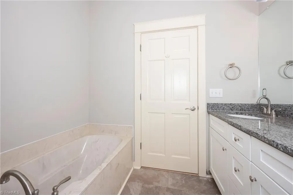 119 Linden Place Bermuda Run, NC 27006