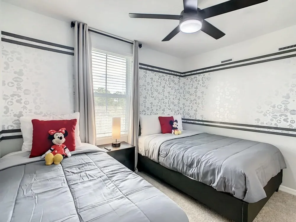 1048 PLANTATION LANE Davenport, FL 33896