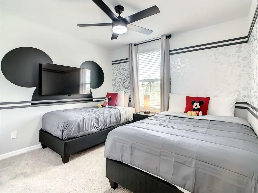 1048 PLANTATION LANE Davenport, FL 33896