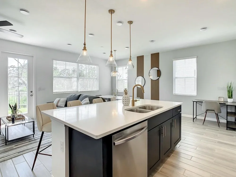1048 PLANTATION LANE Davenport, FL 33896
