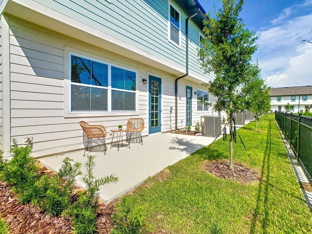 1048 PLANTATION LANE Davenport, FL 33896