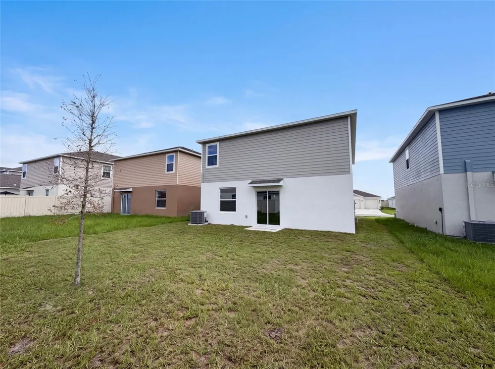2142 LASSO LOOP Eagle Lake, FL 33839