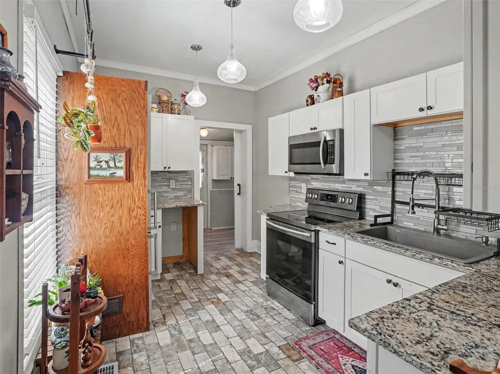 725 MABBETTE STREET Kissimmee, FL 34741