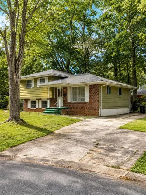 1591 Jolly Green Court
