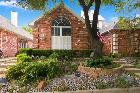 528 Chateau Trail