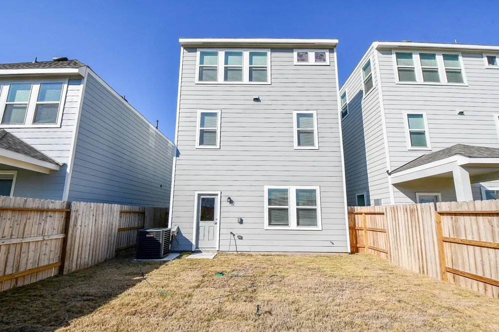 2210 Via Laura South Houston, TX 77051