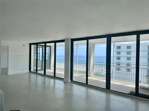 911 Ocean Dr #503