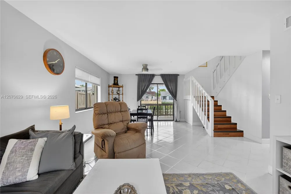 8210 SW 96th Ct Miami, FL 33173