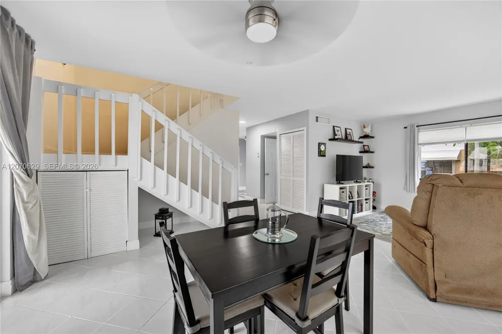 8210 SW 96th Ct Miami, FL 33173